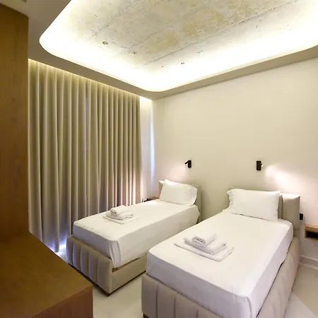 Chata Residences By The Sea Qëparo