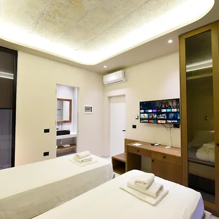 Chata Residences By The Sea