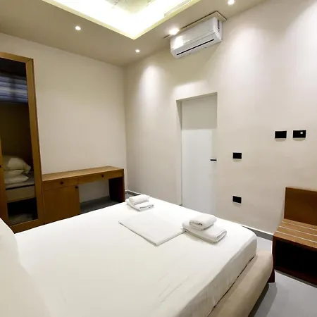 Lodge Residences By The Sea *