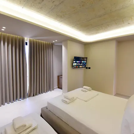 Lodge Residences By The Sea *