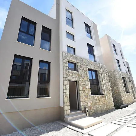 Residences By The Sea Qëparo